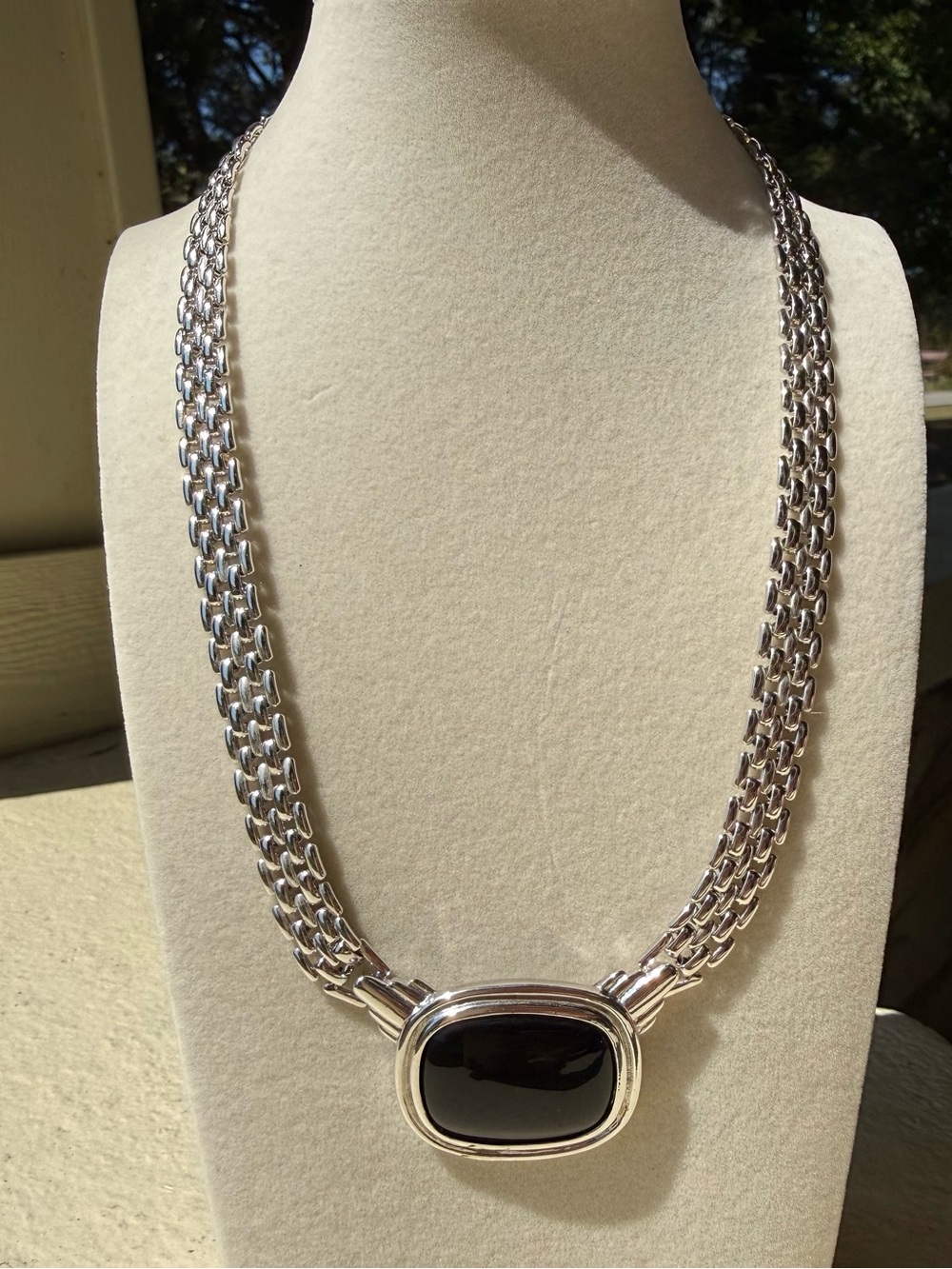 Vintage Signed TRIFARI™ Silver Tone & Black Cabochon Statement Collar Necklace